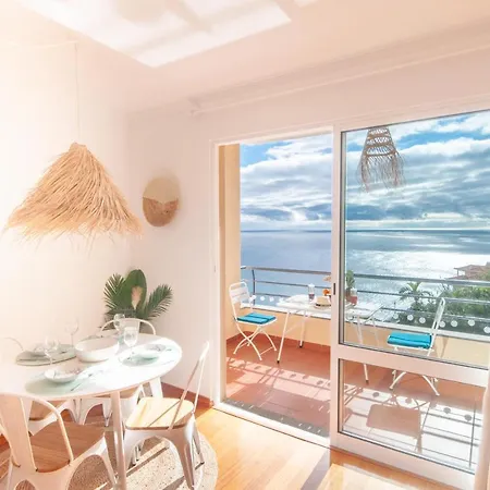 Unique Tropical Style Penthouse With A Dreamy View - By Portugal Collection 아파트