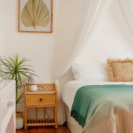 Unique Tropical Style Penthouse With A Dreamy View - By Portugal Collection 아파트 칼례타